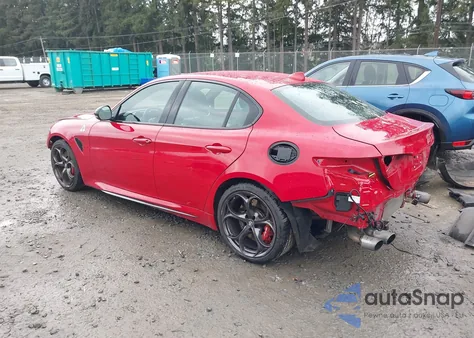 2022 Alfa Romeo Giulia Quadrifoglio Rwd z USA, uszkodzony, nr VIN ZARFAMEV3N7657494